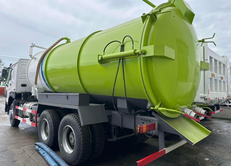 Remanufactured Sewage Suction Truck Howo 3 remanufactured 6×4 375hp 15cbm sewage suction truck