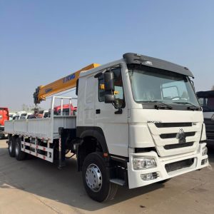 remanufactured Howo truck-mounted crane with XCMG 11-ton boom (1)