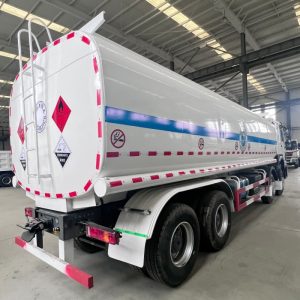 remanufactured howo 371 fuel tanker truck (2) remanufactured howo 371 fuel tanker truck (1)