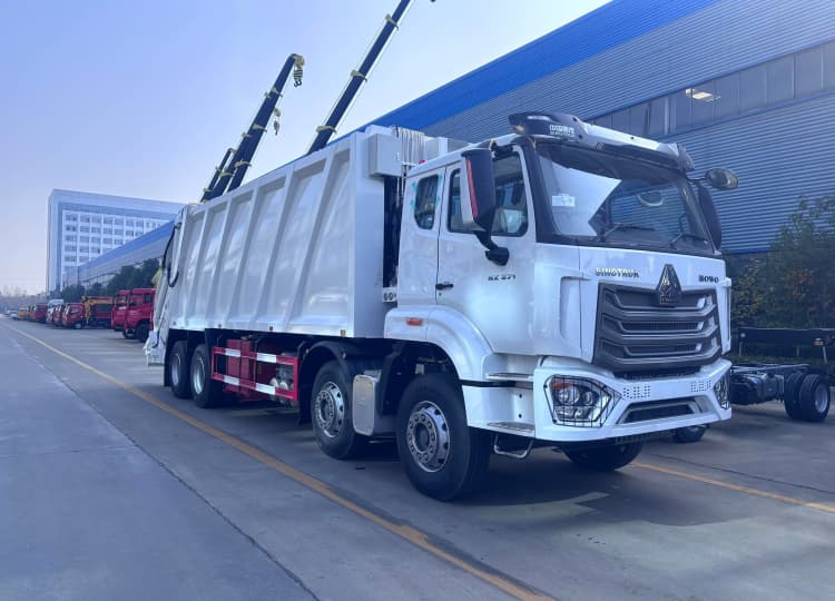 Remanufactured Garbage Truck Howo NX 8×4 5 remanufactured howo NX 371 8x4 garbage truck (1)