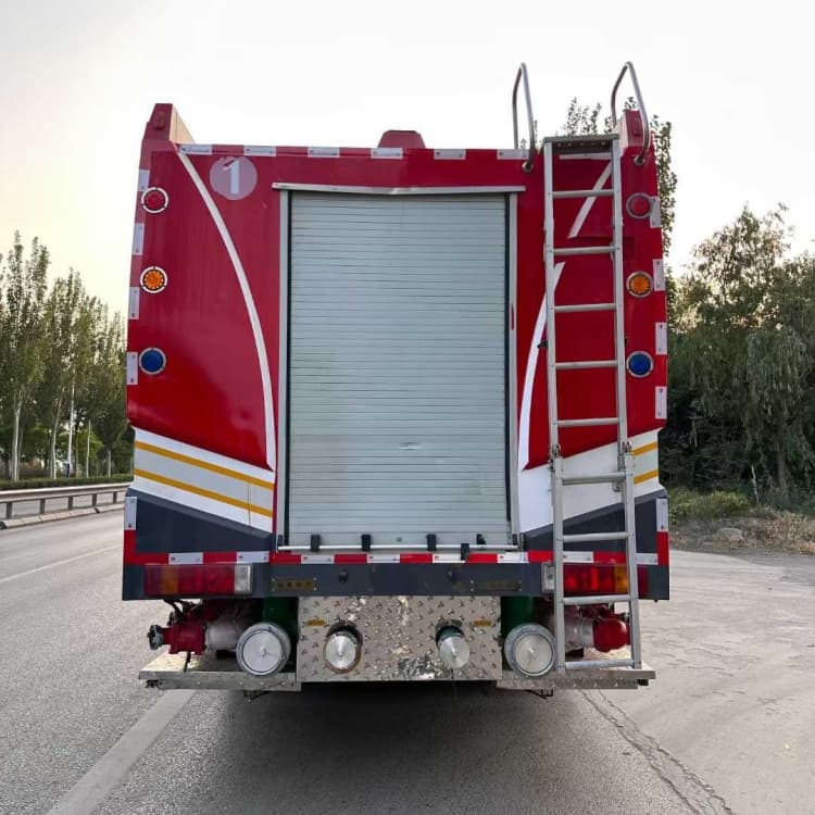 remanufactured shacman F3000 460hp fire truck