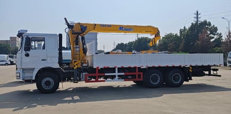 Rebuilt Crane Truck SHACMAN F3000 Truck-Mounted Crane with XCMG 10-Ton Boom 3 rebuilt crane truck SHACMAN F3000 truck-mounted-crane