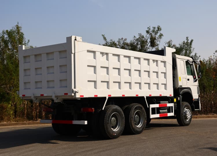 Looking for Reliable Remanufactured Heavy Duty Trucks ? 2 remanufactured heavy duty trucks