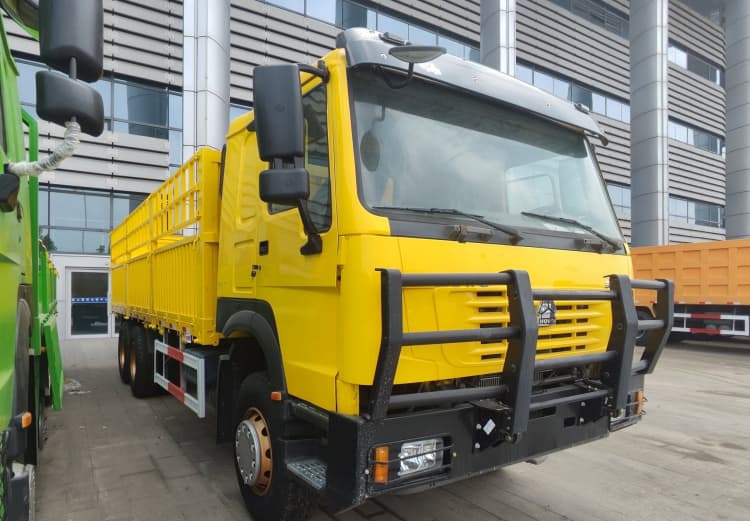 Reman Howo 7 Fence Cargo Truck 6×4 2 reman cargo fence truck | reman howo 6×4 cargo truck