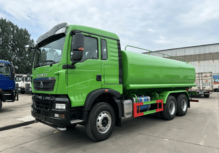 reman water tanker for sale | reman howo sprinkler tanker truck