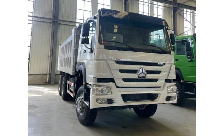 Certified Reman Heavy Duty Trucks Complete Buyer’s Guide to Purchasing 1 The Complete Buyer’s Guide to Purchasing Certified Reman Heavy Duty Trucks?
